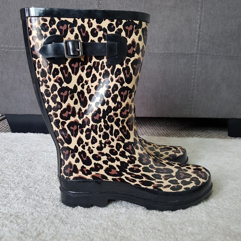 Rain boots